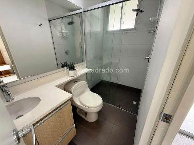 Apartamento de 4 alcobas en venta en El Poblado Castropol, Medellín, 250 m² · foto 12 de 19