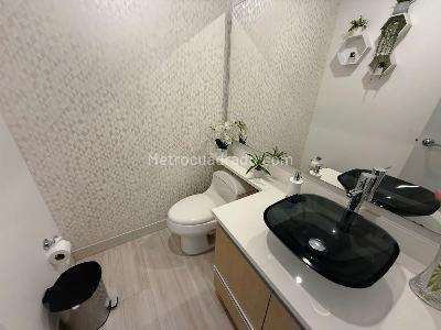 Apartamento de 4 alcobas en venta en El Poblado Castropol, Medellín, 250 m² · foto 14 de 19