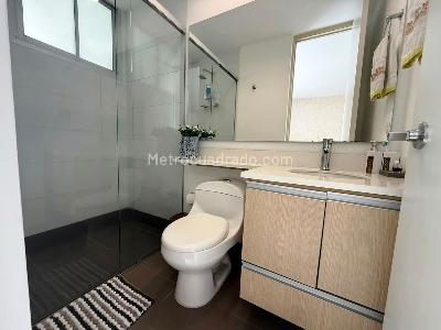 Apartamento de 4 alcobas en venta en El Poblado Castropol, Medellín, 250 m² · foto 16 de 19