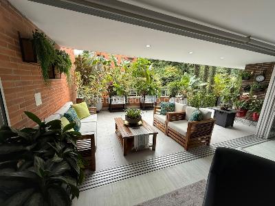 Apartamento de 4 alcobas en venta en El Poblado Castropol, Medellín, 250 m² · foto 3 de 19