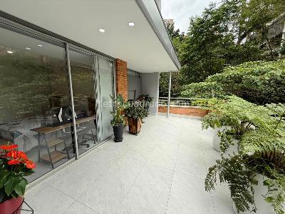Apartamento de 4 alcobas en venta en El Poblado Castropol, Medellín, 250 m² · foto 6 de 19