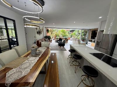 Apartamento de 4 alcobas en venta en El Poblado Castropol, Medellín, 250 m² · foto 8 de 19