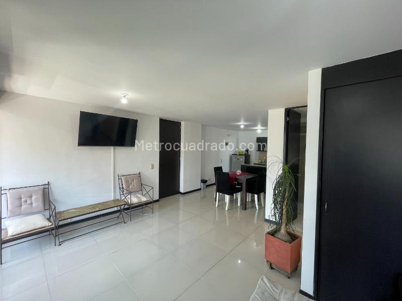 2BR Apartment in POBLADO CIUDAD DEL RIO (70 m²) - 3
