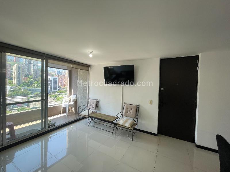 2BR Apartment in POBLADO CIUDAD DEL RIO (70 m²) - 4