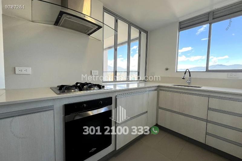 Apartamento en Arriendo, CASTROPOL, Medellín - Więcej