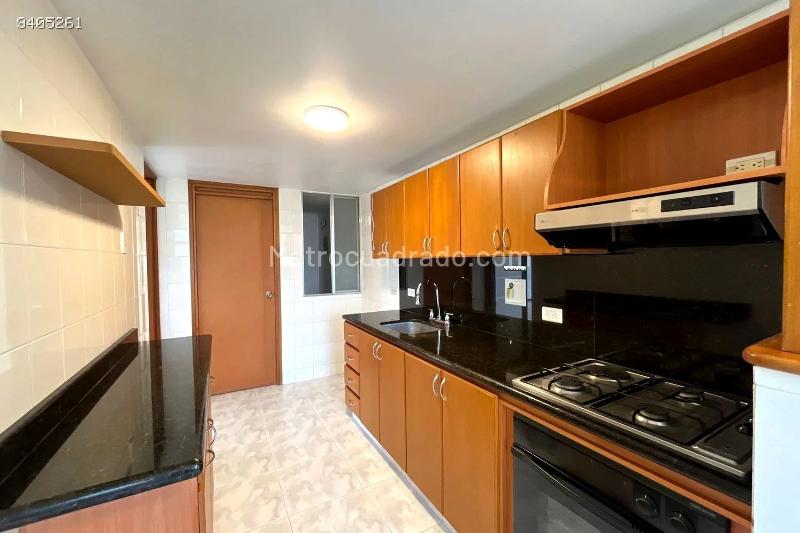 Piso – Medellín, Las Lomas Numero 2, El Poblado - Vista 2
