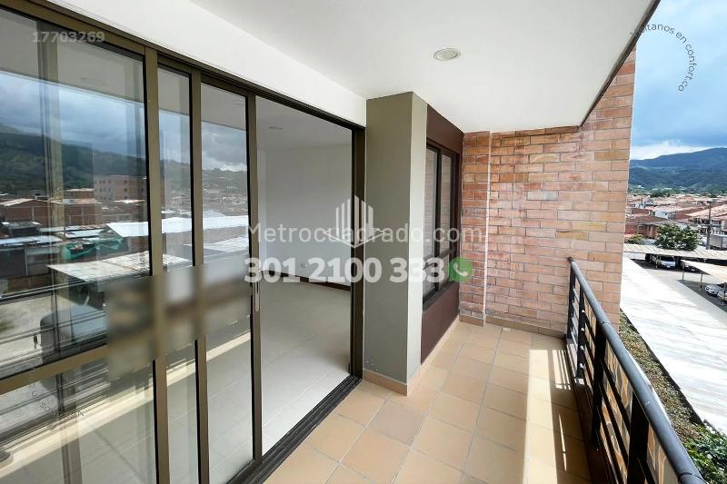 Piso – Medellín - Más
