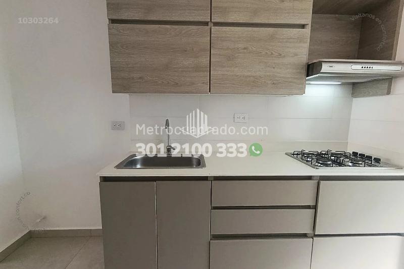 Piso – Sabaneta, San Isidro - Más