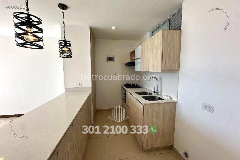 Piso – Medellín, Los Naranjos, El Poblado - Más