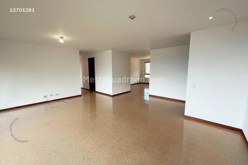 Piso – Medellín, Altos del Poblado, El Poblado - Vista 2