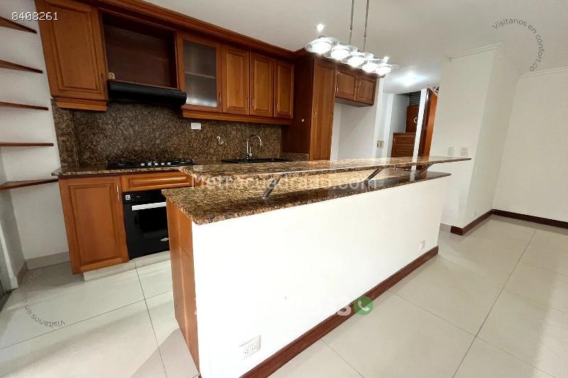 Casa – Medellín, Altos del Poblado, El Poblado - Más