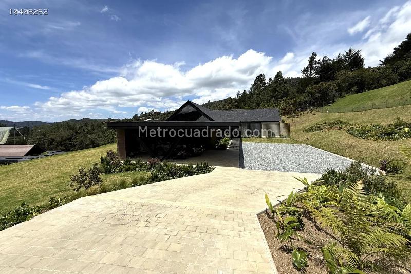 Casa – Envigado, Valle de Aburrá - Vista 2