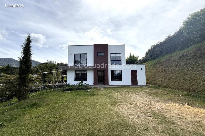 Casa – La Ceja, Payuco - Vista 2