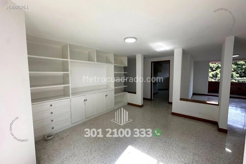 Exclusive 3BR Apartment in Castropol - 2