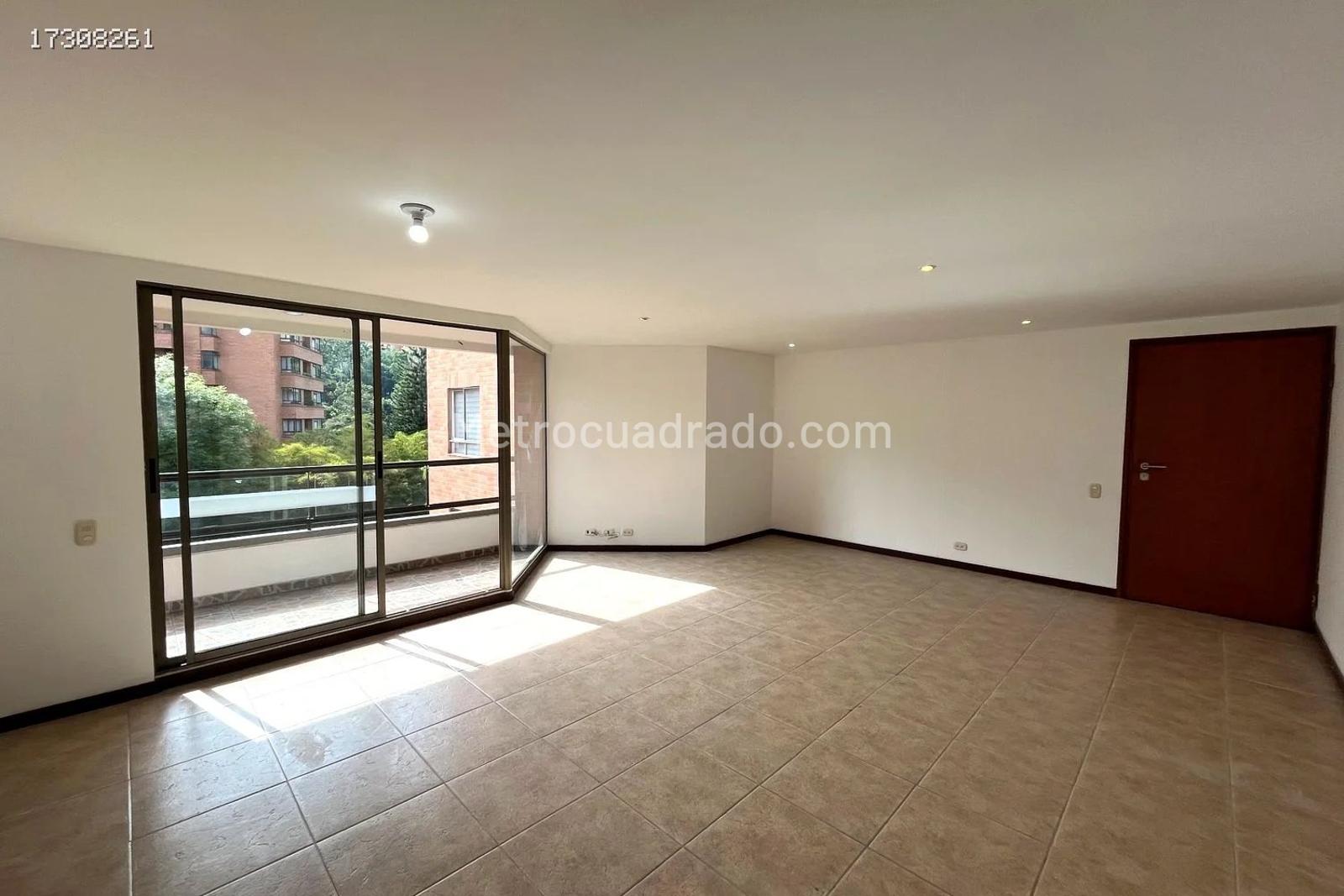 Apartamento de 2 habitaciones en venta en El Tesoro, Medellín — imagen 1 de 20