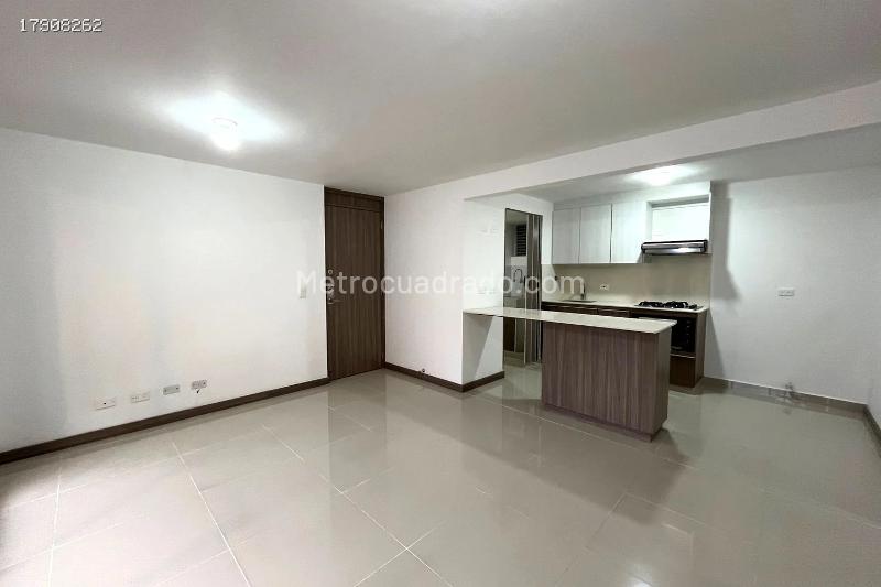 Piso – Envigado, Valle de Aburrá - Vista 2