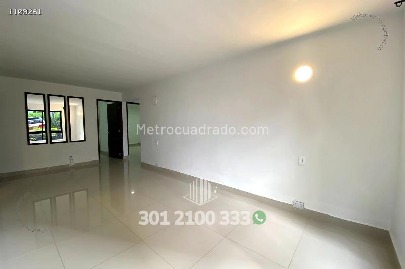 3BR Apartment in El Tesoro - 3