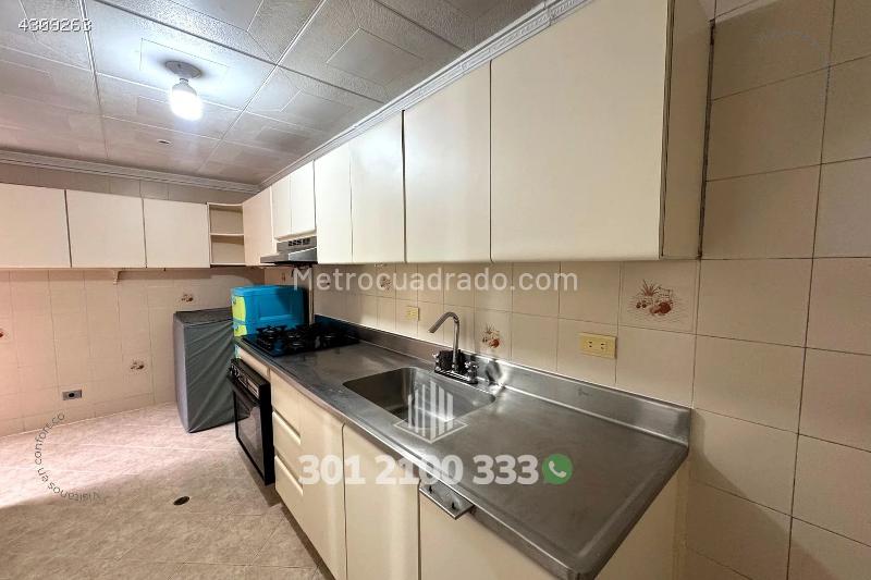 Piso – Medellín, Florida Nueva, Laureles-Estadio - Más