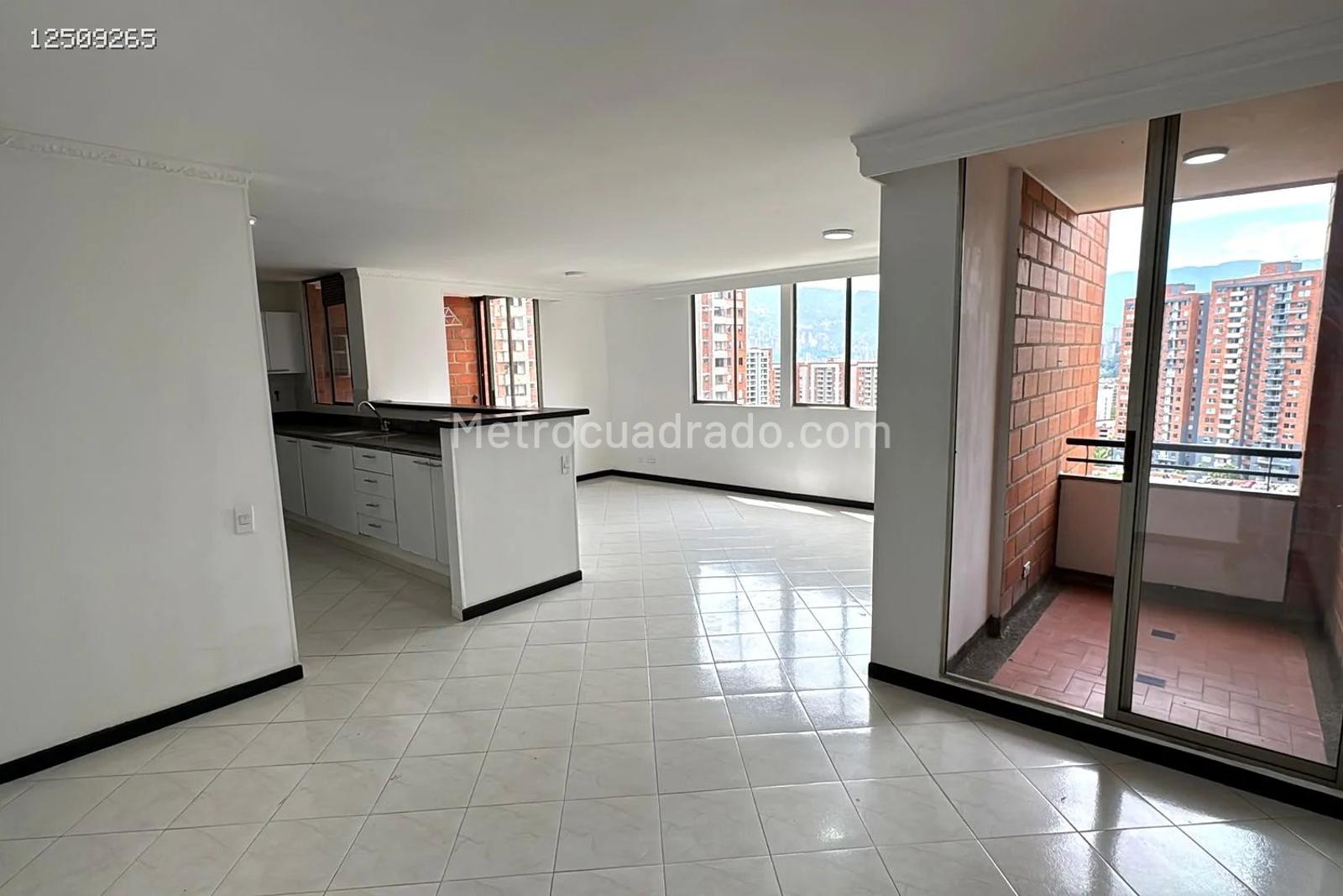 Apartamento de 3 habitaciones en arriendo en Loma de los Bernal, Medellín — imagen 1 de 20