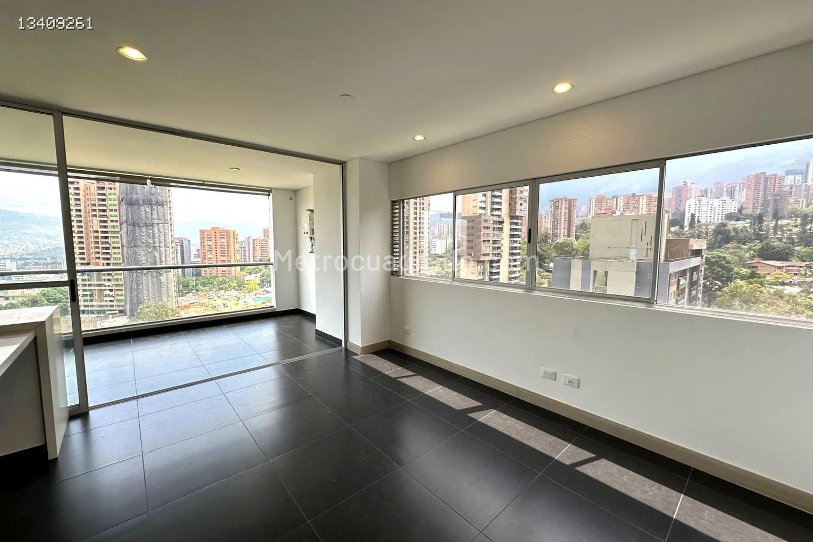 Apartamento de 2 habitaciones en arriendo en Los Balsos No 2, Medellín — imagen 1 de 20
