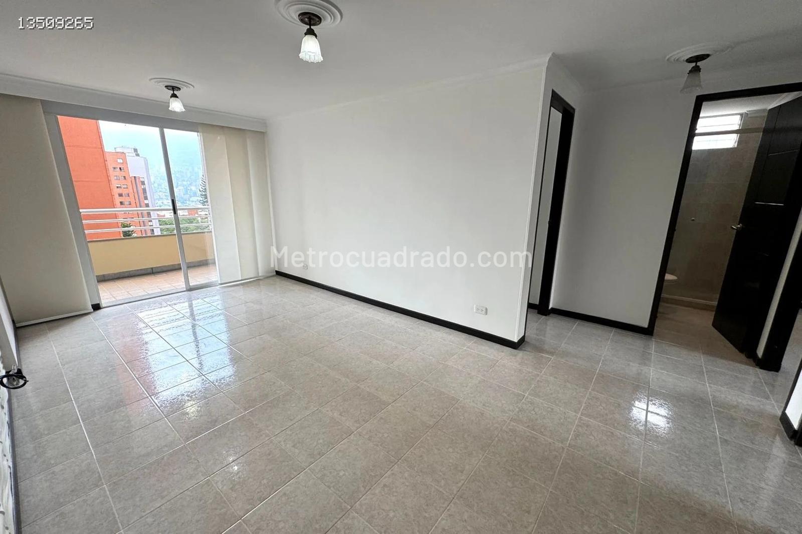 Apartamento de 3 habitaciones en arriendo en Loma de los Bernal, Medellín — imagen 1 de 20