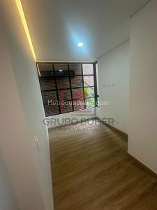 Apartamento de 3 alcobas en venta en Vereda Sajonia, Rionegro, 212 m² · foto 14 de 20