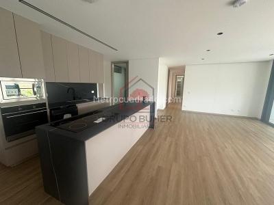Apartamento de 3 alcobas en venta en Vereda Sajonia, Rionegro, 212 m² · foto 4 de 20