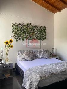 Apartamento de 3 alcobas en venta en La Frontera, Envigado, 66 m² · foto 4 de 18