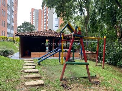 Apartamento de 3 alcobas en venta en La Frontera, Envigado, 66 m² · foto 14 de 18