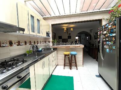 Casa de 3 alcobas en venta en Castilla, Bogotá, 145 m² · foto 3 de 20