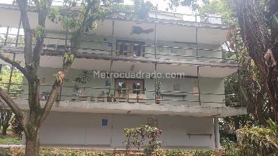 Edificio de Oficinas en Arriendo, Manchester, Bello