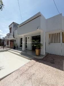 Casa de 5 alcobas en venta en Paraiso, Barranquilla, 360 m² · foto 2 de 14