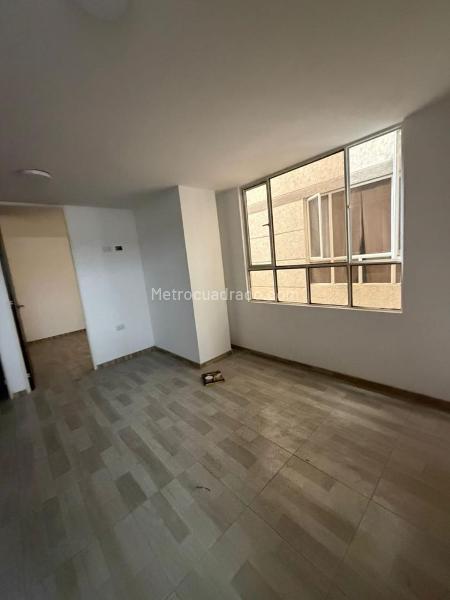 Piso – Bogotá, Marco Fidel Suarez, Localidad Rafael Uribe Uribe - Más