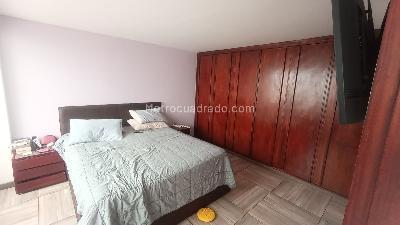 Apartamento de 3 alcobas en venta en Santa Paula Central, Bogotá, 129 m² · foto 8 de 20
