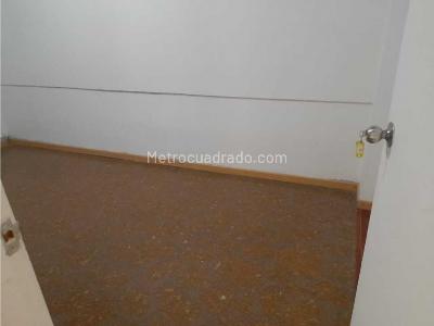 Casa de 4 alcobas en arriendo en La Floresta, Medellín, 114 m² · foto 10 de 15