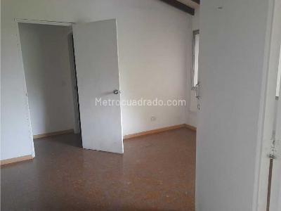 Casa de 4 alcobas en arriendo en La Floresta, Medellín, 114 m² · foto 12 de 15