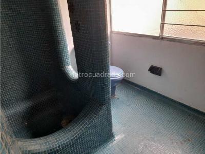 Casa de 4 alcobas en arriendo en La Floresta, Medellín, 114 m² · foto 14 de 15