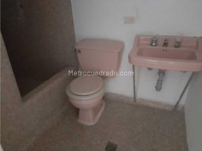 Casa de 4 alcobas en arriendo en La Floresta, Medellín, 114 m² · foto 15 de 15