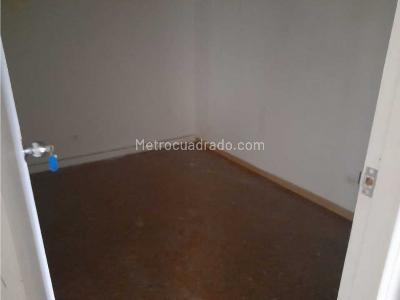 Casa de 4 alcobas en arriendo en La Floresta, Medellín, 114 m² · foto 8 de 15