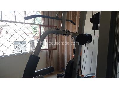 Casa de 5 alcobas en venta en Boston, Medellín, 270 m² · foto 11 de 20