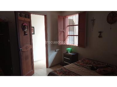 Casa de 5 alcobas en venta en Boston, Medellín, 270 m² · foto 14 de 20