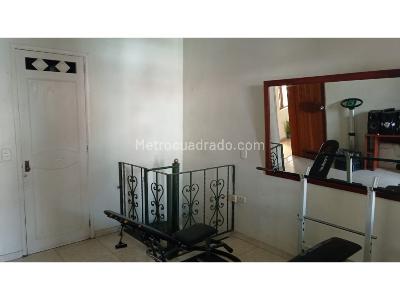 Casa de 5 alcobas en venta en Boston, Medellín, 270 m² · foto 7 de 20