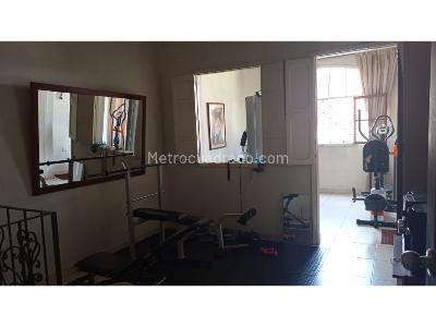 Casa de 5 alcobas en venta en Boston, Medellín, 270 m² · foto 9 de 20