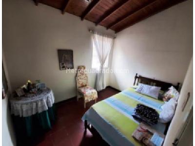 Casa de 3 alcobas en venta en Bello, Medellín, 140 m² · foto 4 de 14