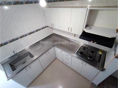 Casa de 5 alcobas en venta en Serramonte, Bello, 98 m² · foto 4 de 20