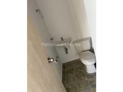 Apartamento de 2 alcobas en venta en El Mirador, Bello, 54 m² · foto 3 de 10
