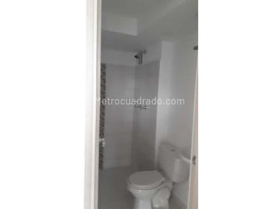 Apartamento de 2 alcobas en venta en El Mirador, Bello, 54 m² · foto 7 de 10