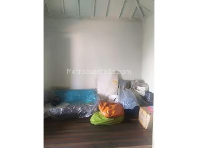 Casa de 5 alcobas en venta en Robledo, Medellín, 399 m² · foto 3 de 8