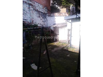 Casa de 5 alcobas en venta en Robledo, Medellín, 399 m² · foto 7 de 8