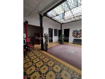 Casa de 5 alcobas en venta en Centro, Medellín, 300 m² · foto 3 de 20